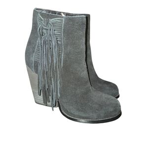 Very Volatile Dreamcatch Black Suede Knotted Fringe‎ Wedge Heeled Booties Sz 7.5